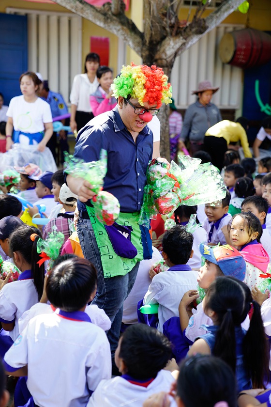 gallery navigation image