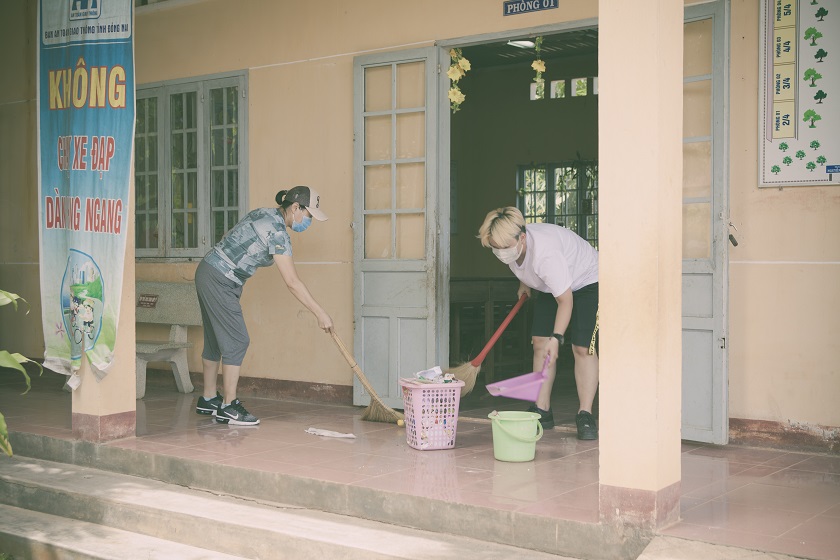 gallery navigation image