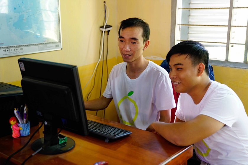 gallery navigation image