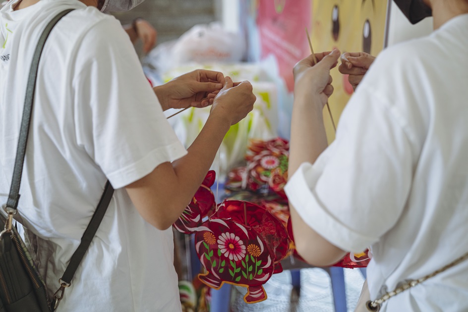 gallery navigation image