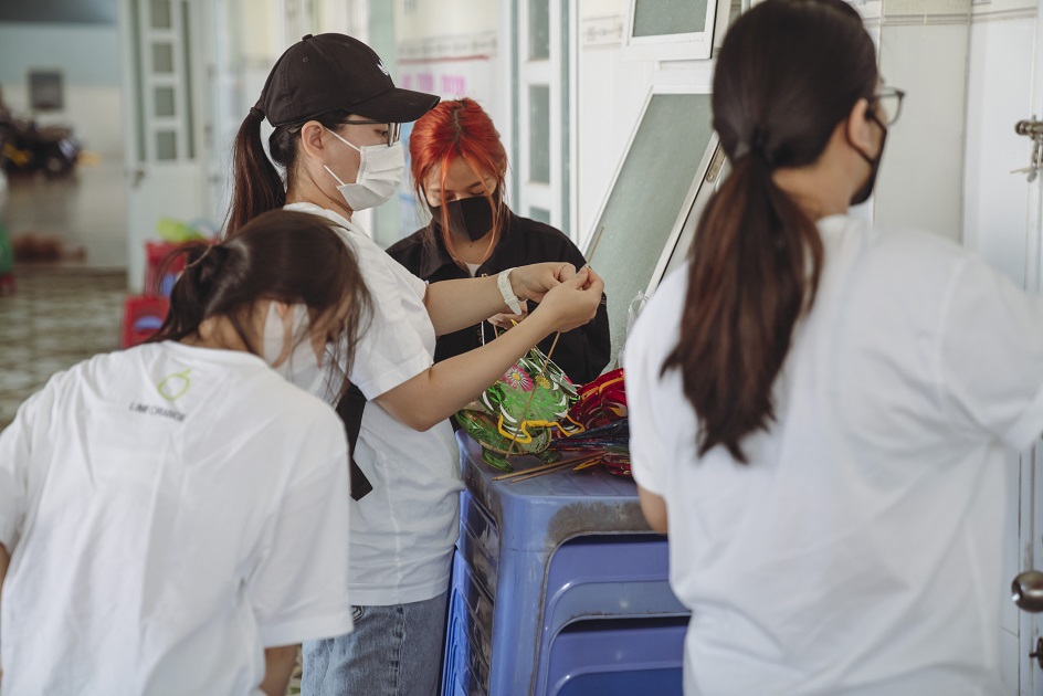 gallery navigation image