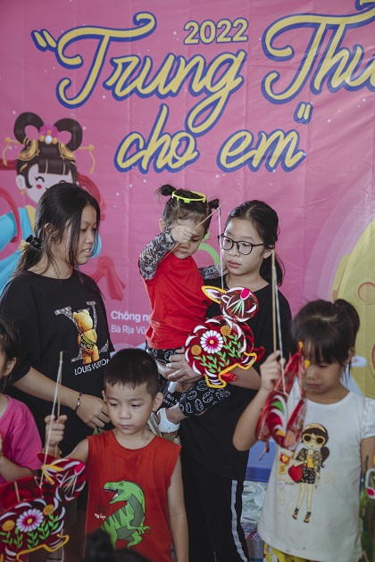 gallery navigation image