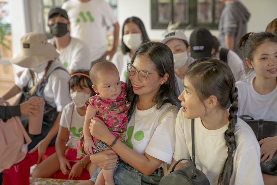 gallery navigation image