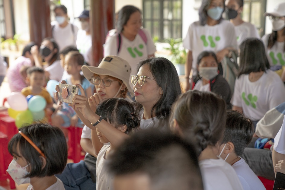 gallery navigation image