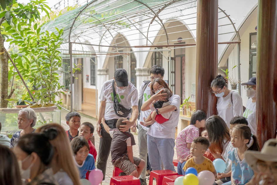 gallery navigation image