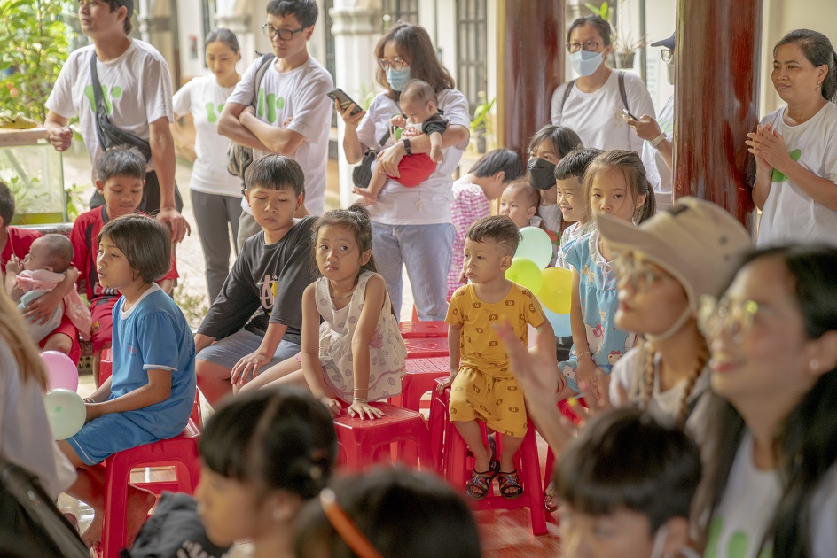 gallery navigation image