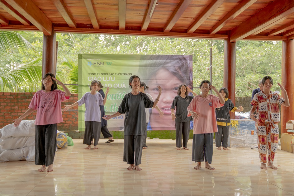 gallery navigation image