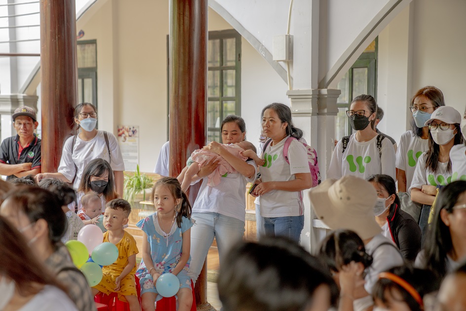 gallery navigation image