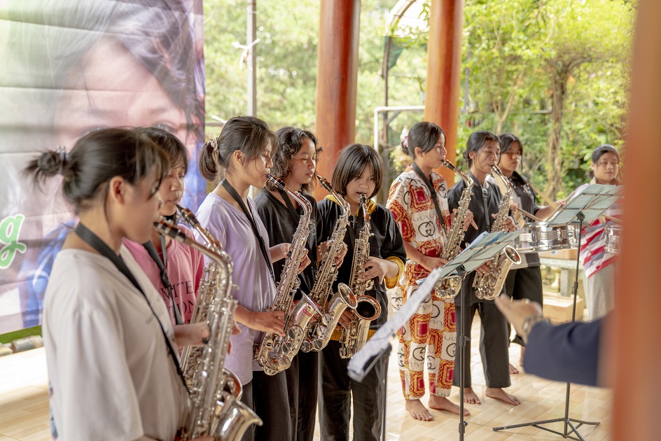 gallery navigation image