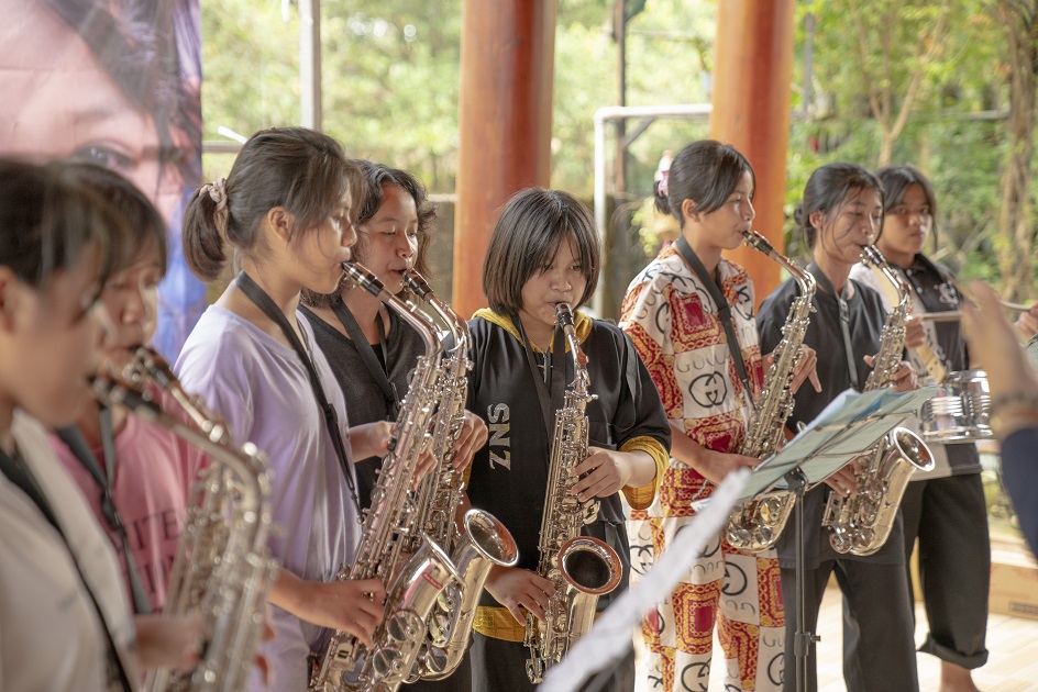 gallery navigation image