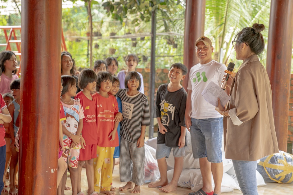 gallery navigation image