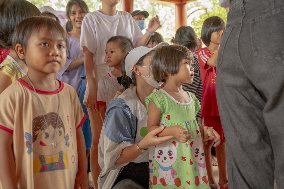 gallery navigation image