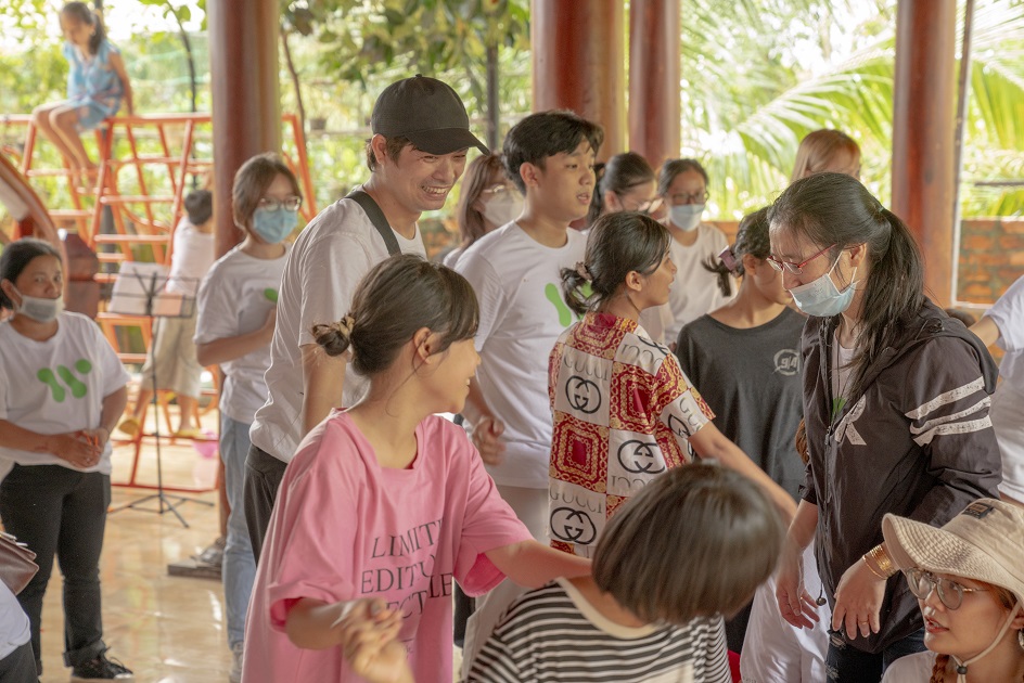 gallery navigation image