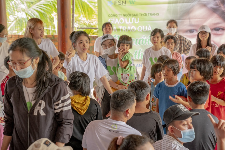 gallery navigation image