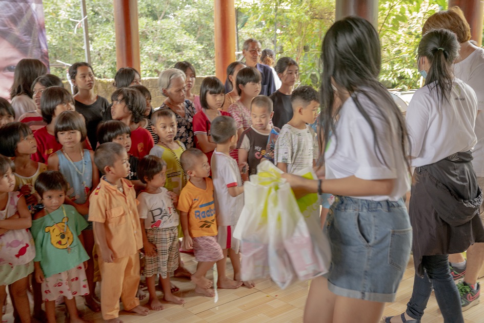 gallery navigation image