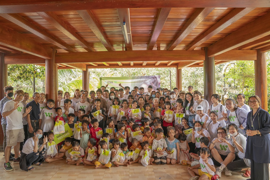 gallery navigation image