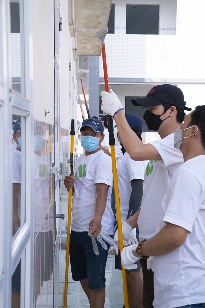 gallery navigation image