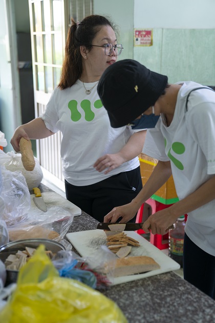 gallery navigation image