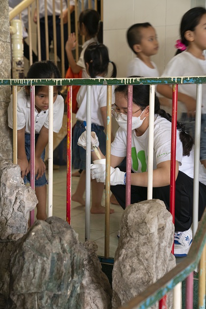 gallery navigation image