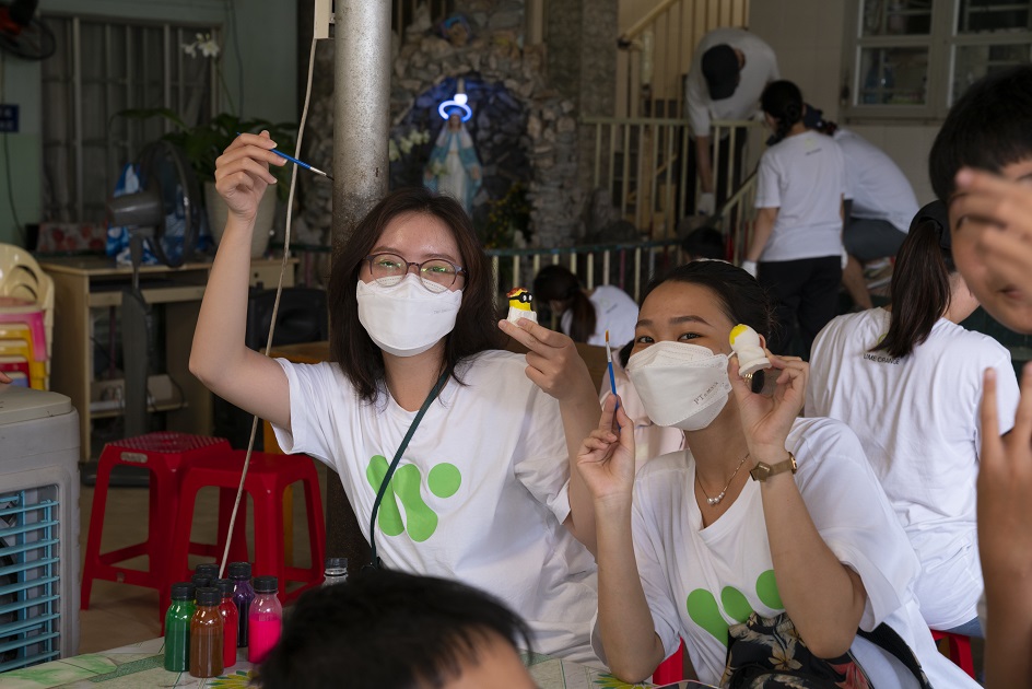 gallery navigation image