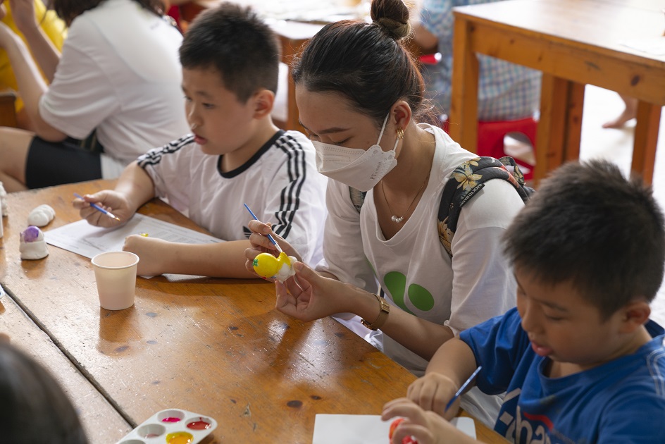 gallery navigation image