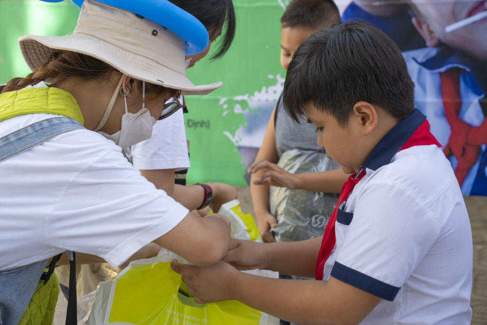 gallery navigation image