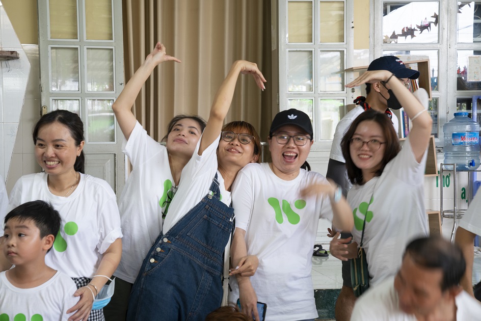 gallery navigation image