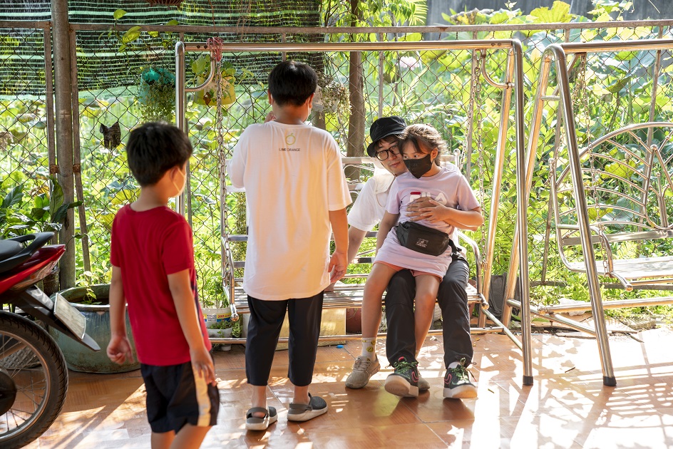 gallery navigation image