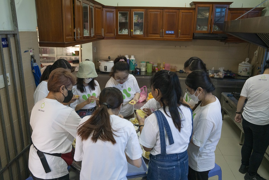 gallery navigation image