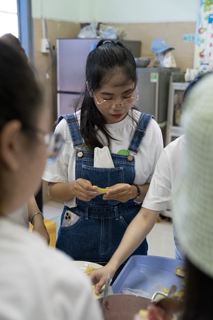 gallery navigation image