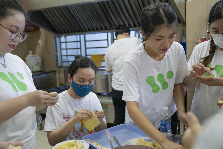 gallery navigation image