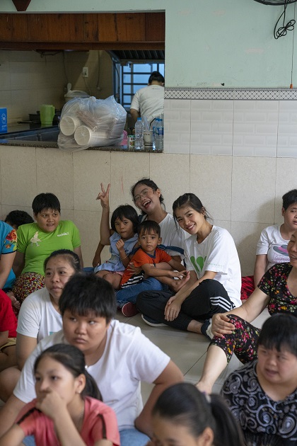 gallery navigation image