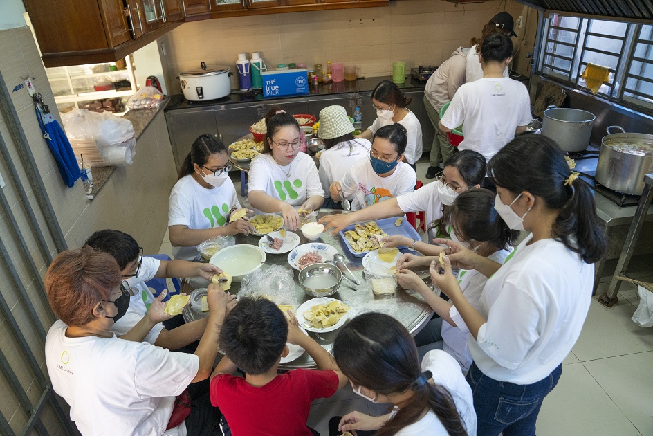 gallery navigation image