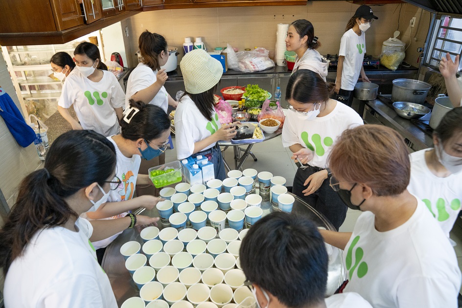 gallery navigation image