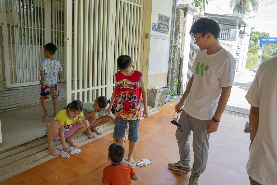 gallery navigation image