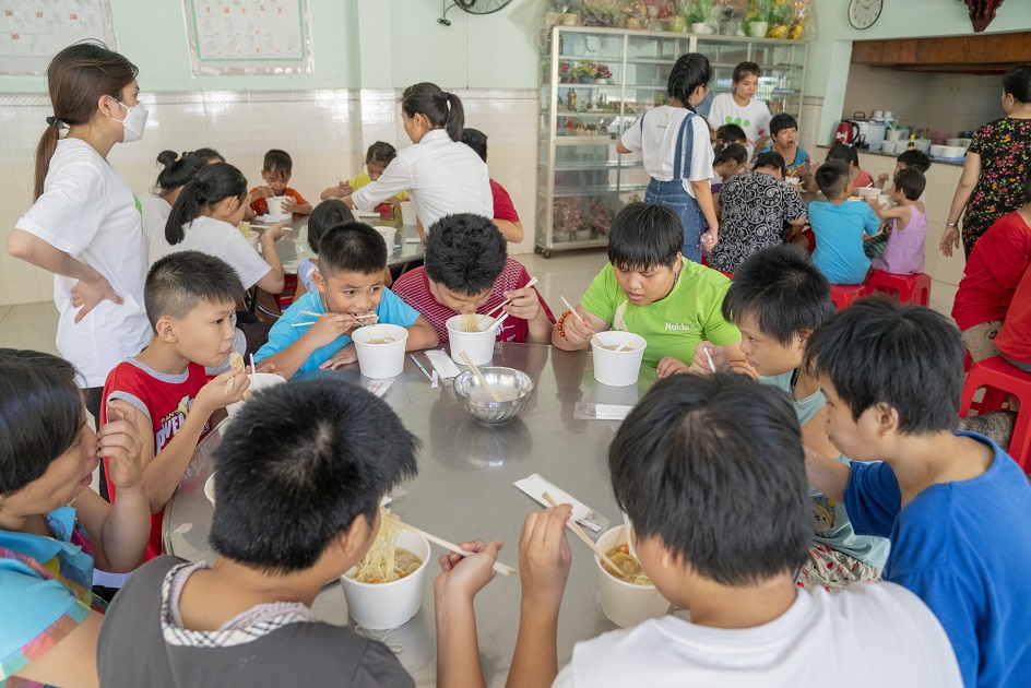 gallery navigation image