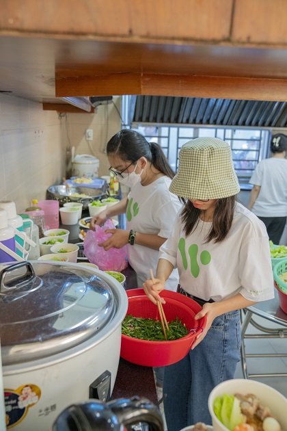 gallery navigation image