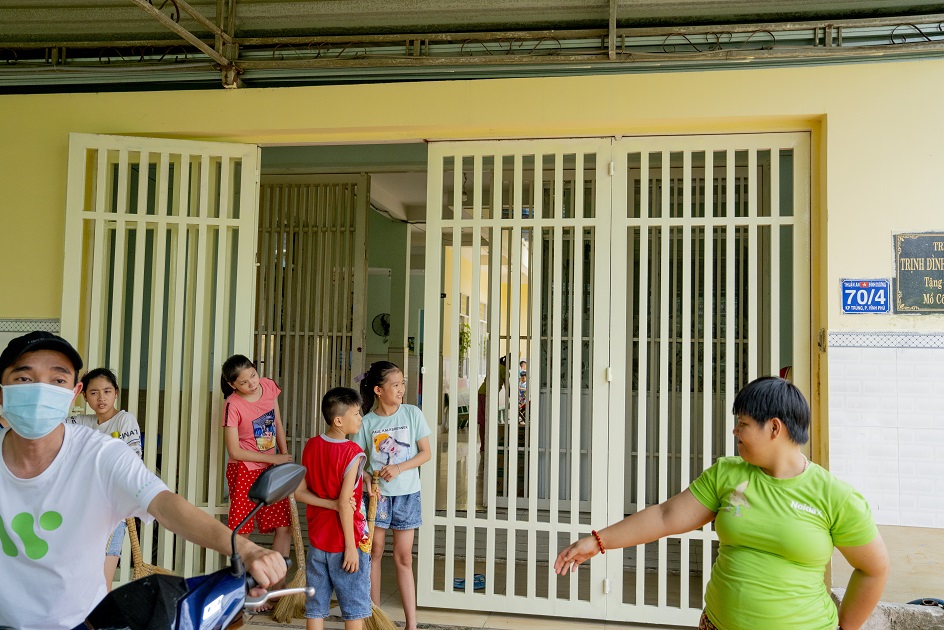 gallery navigation image