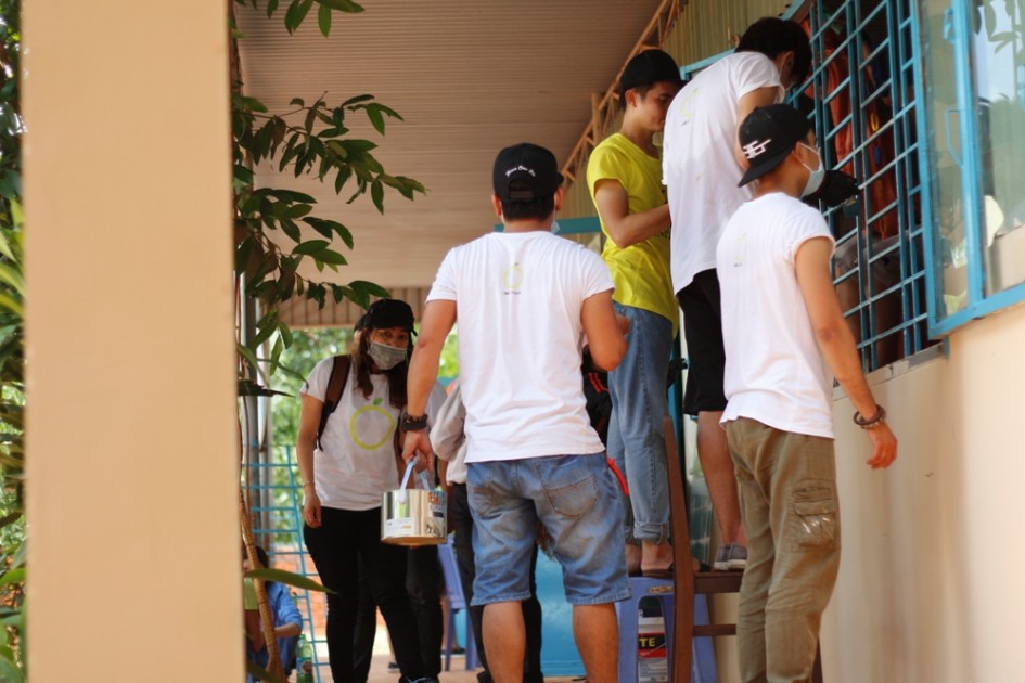 gallery navigation image