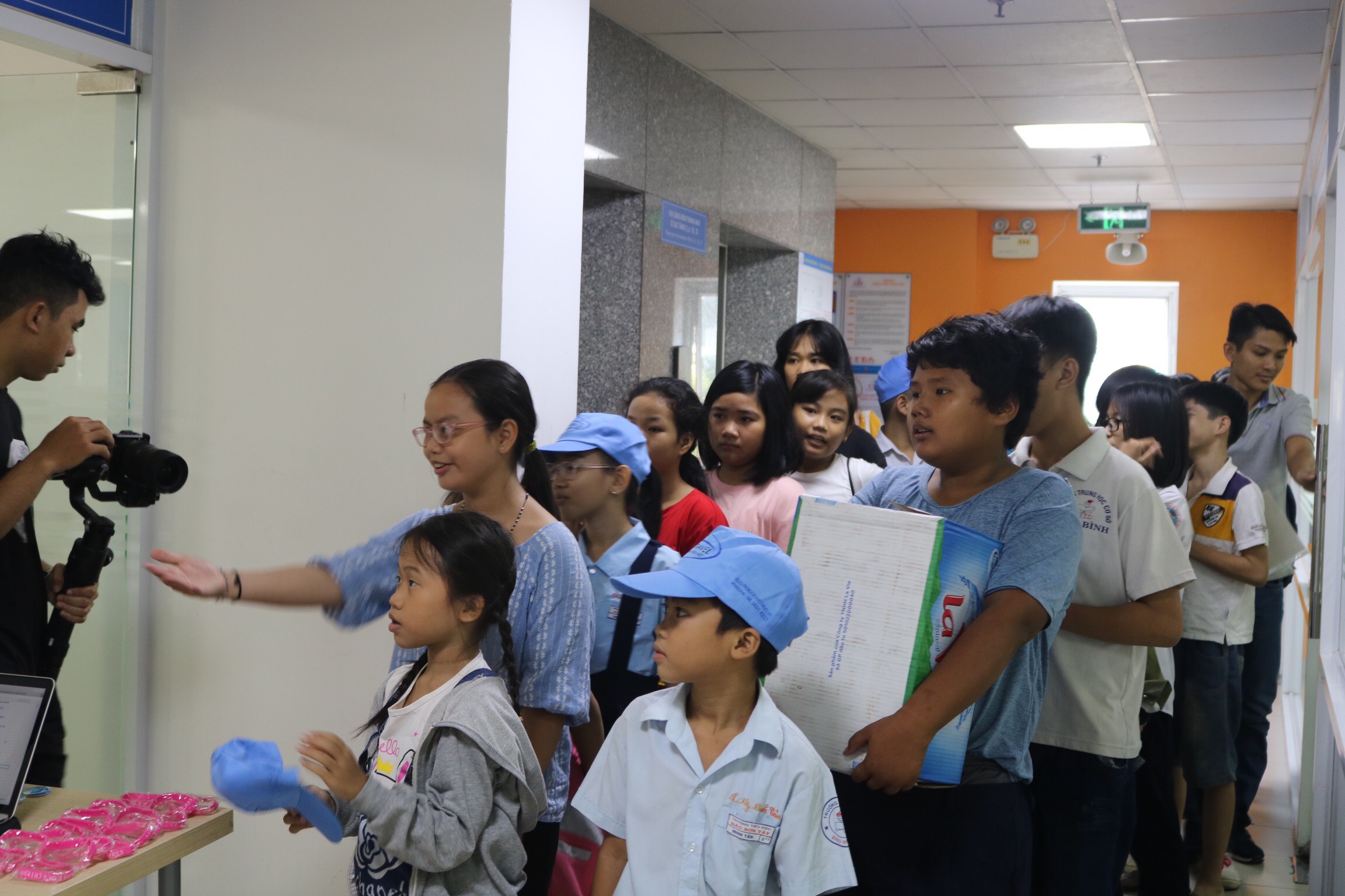 gallery navigation image