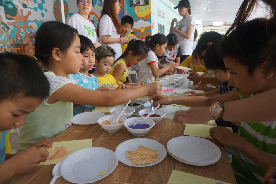 gallery navigation image