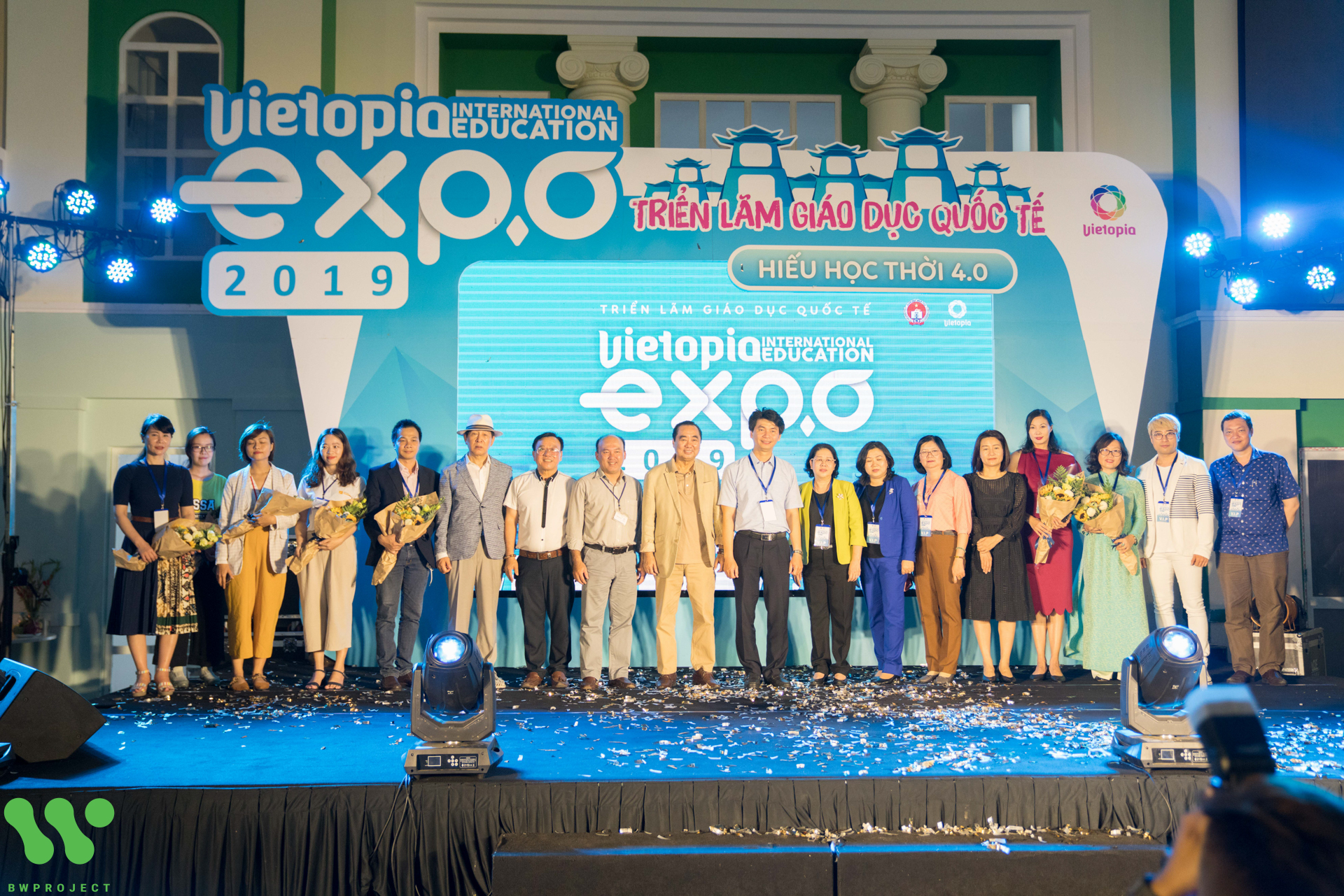 gallery navigation image