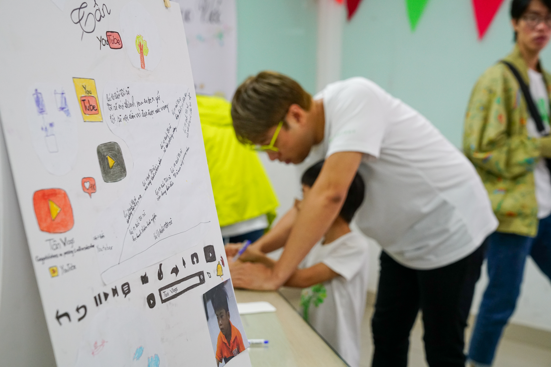 gallery navigation image