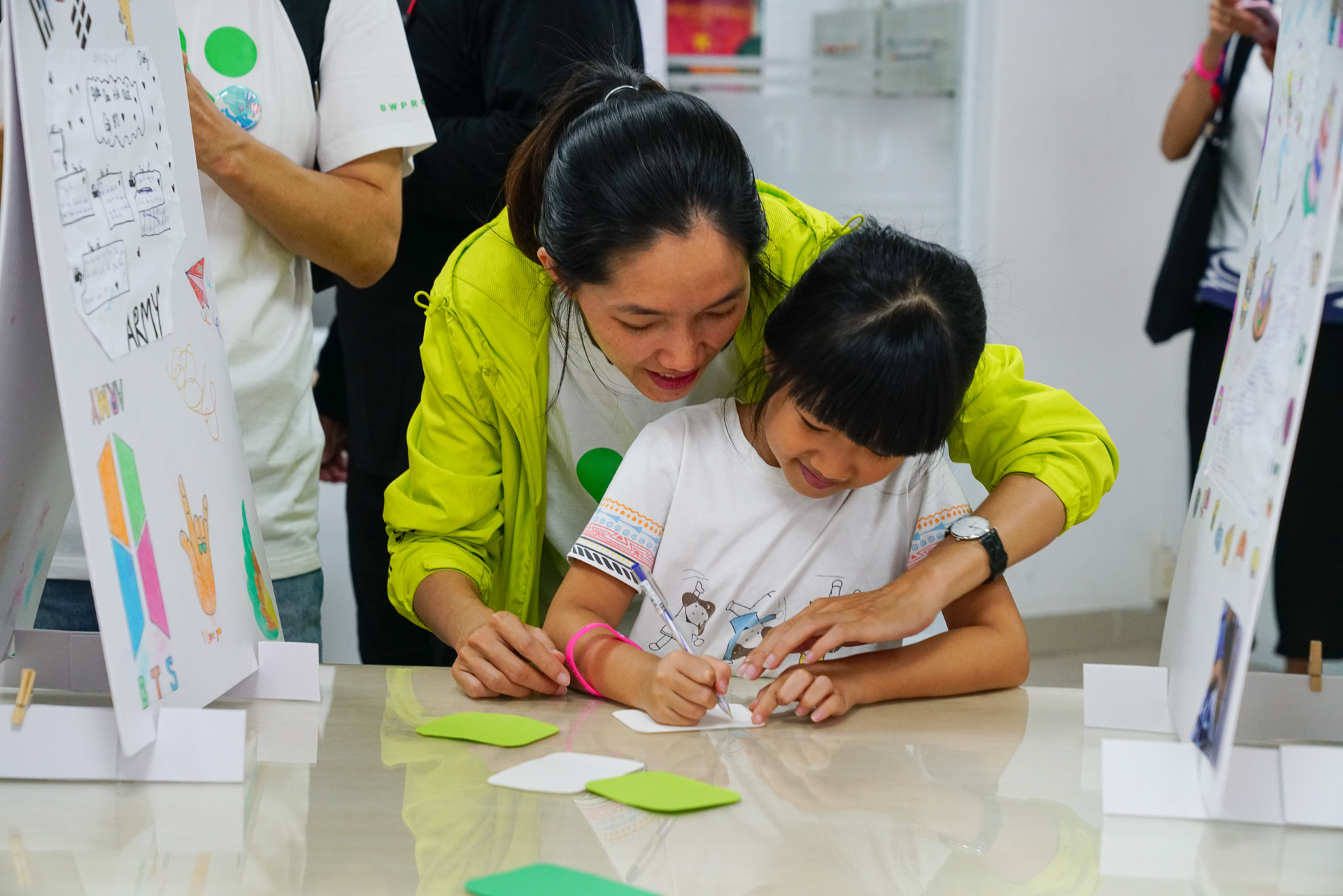 gallery navigation image