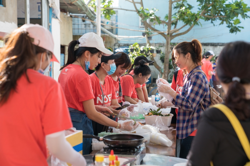 gallery navigation image