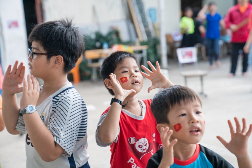 gallery navigation image