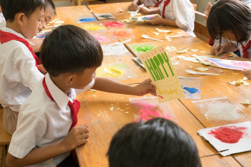 gallery navigation image