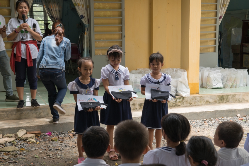 gallery navigation image