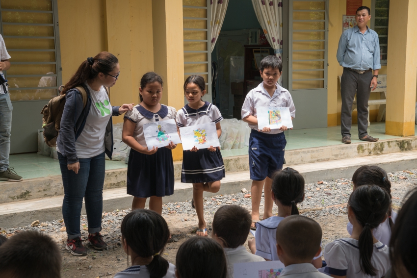 gallery navigation image