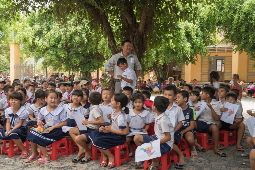 gallery navigation image